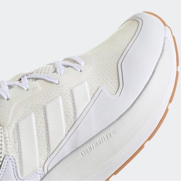 Adidas Athletic Shoe / Sneaker M 7.5 or W 8.5 in Box - Picture 8 of 13